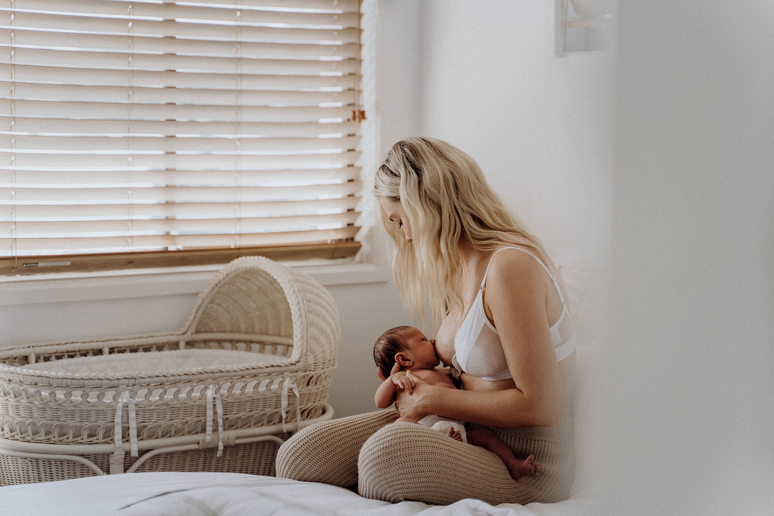 Breastfeeding Mamas: Naturally heal sore nipples